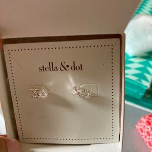 Stella & Dot XO earring studs